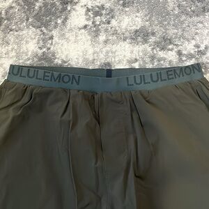 Men’s lulu lemon joggers